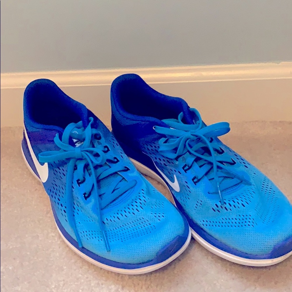 Women’s Nike fit sole size 9